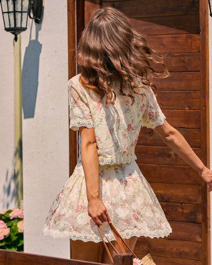 Floral Collar Lace Pockets Blouse